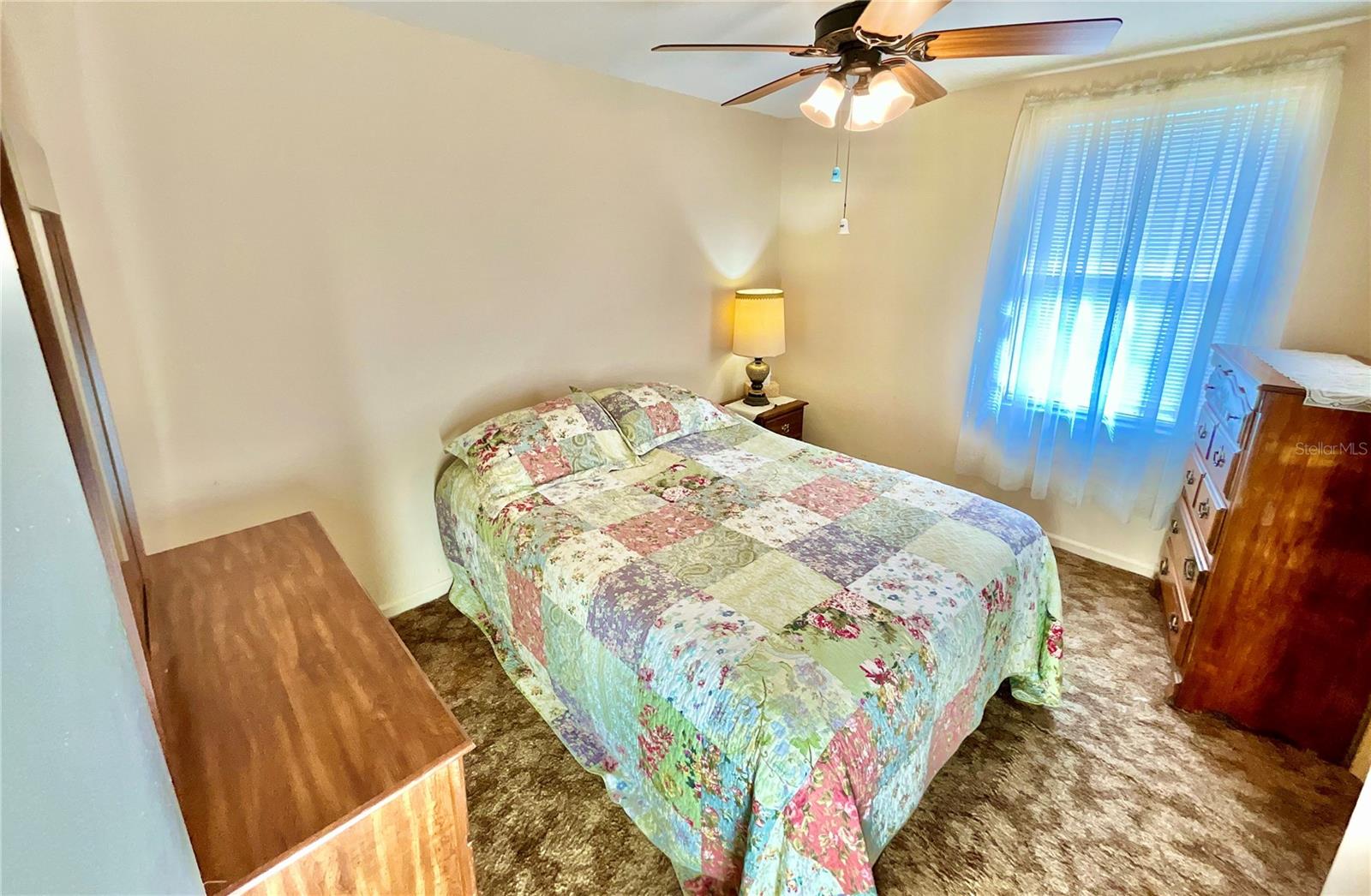 LAKESIDE - Residential