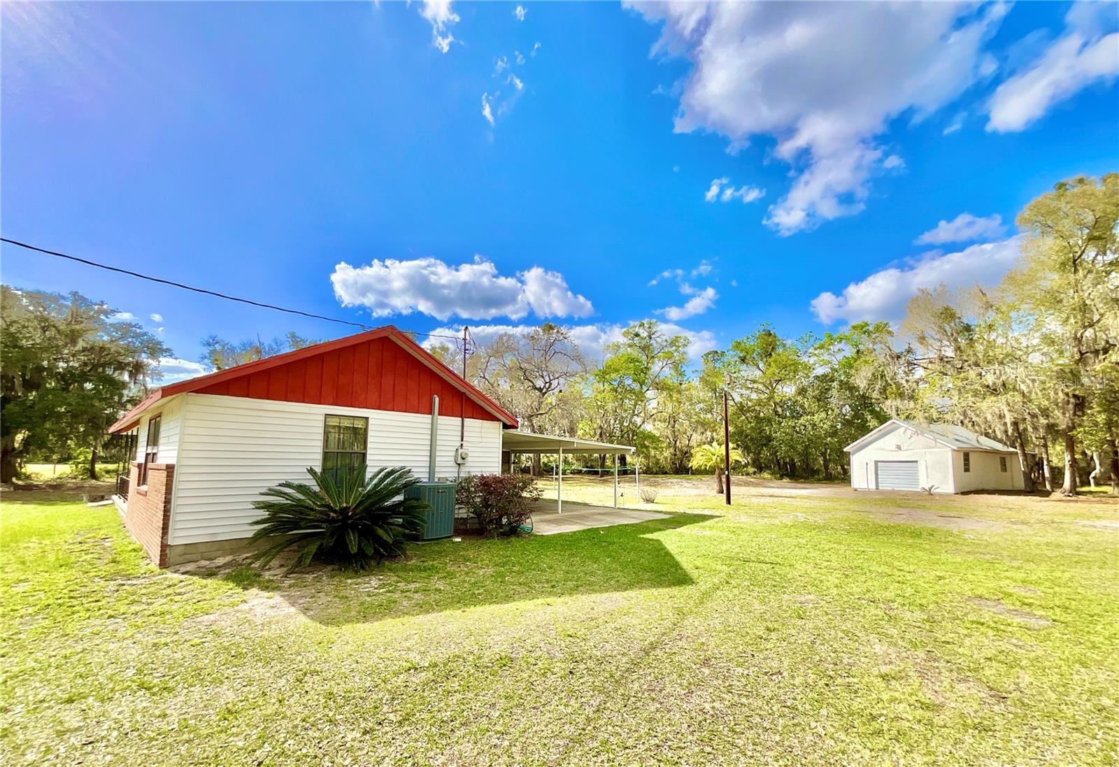 LAKESIDE - Residential