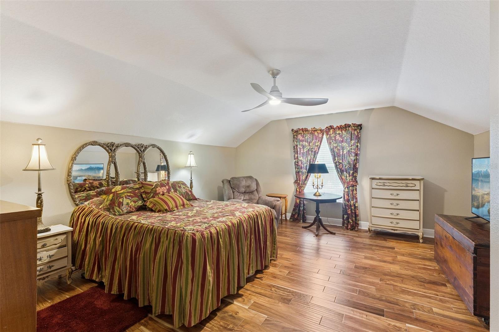 WAYSIDE ESTATES - Residential