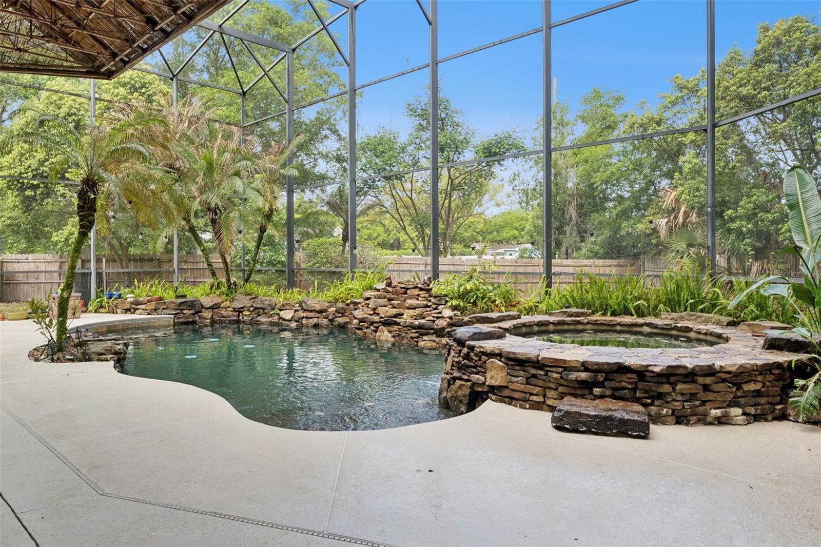 216 JUNIPER RIDGE COURT