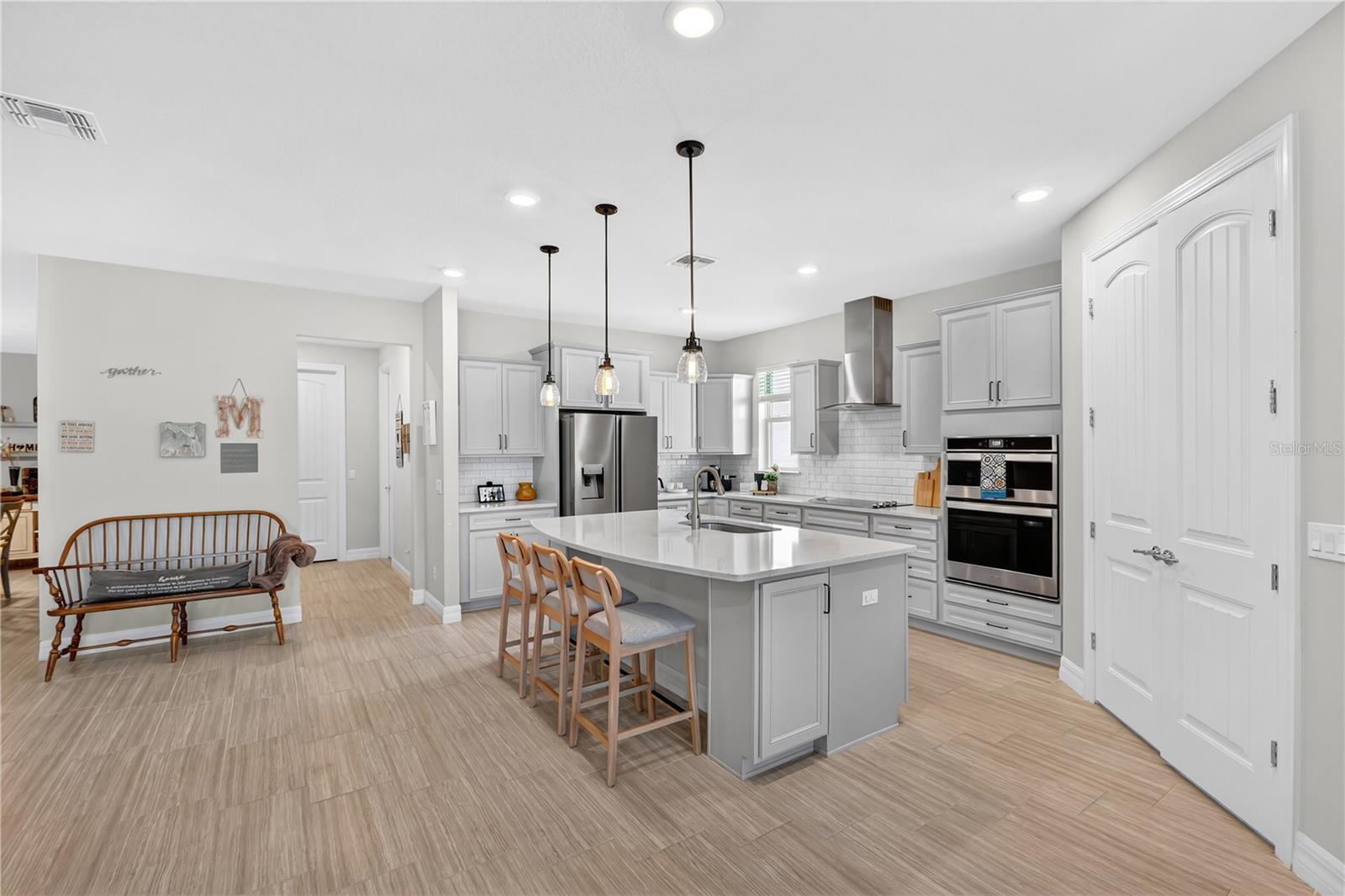 SPLIT OAK ESTATES PH 2 - Residential Lease