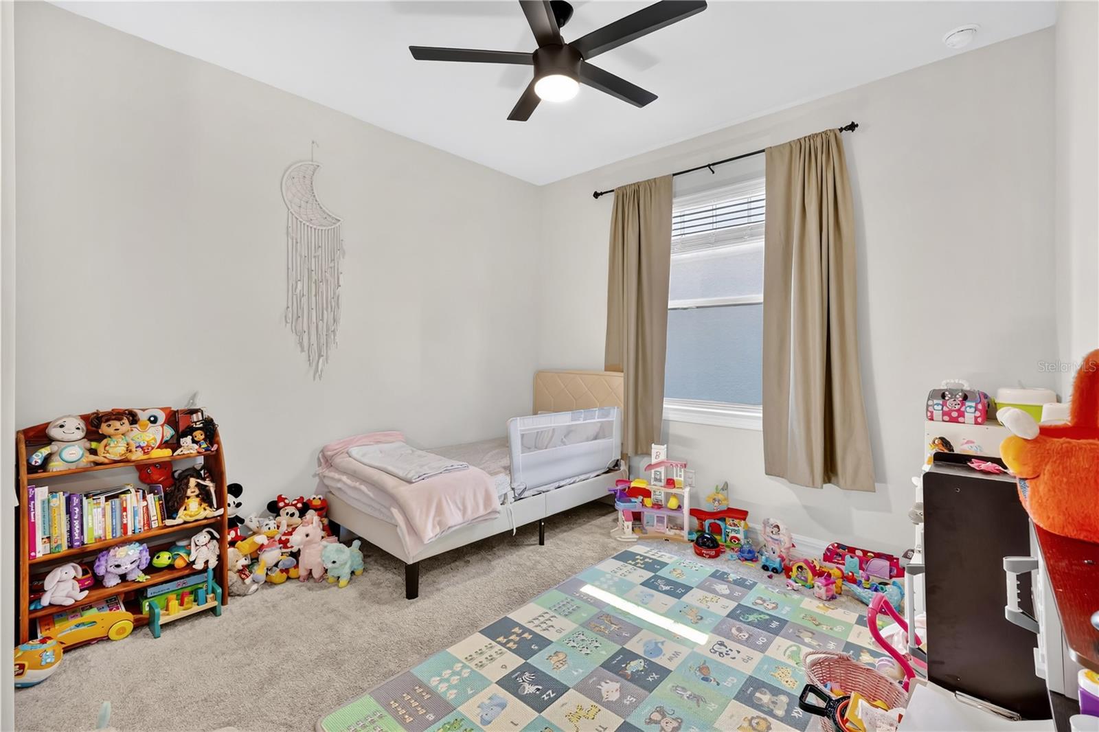 SPLIT OAK ESTATES PH 2 - Residential Lease