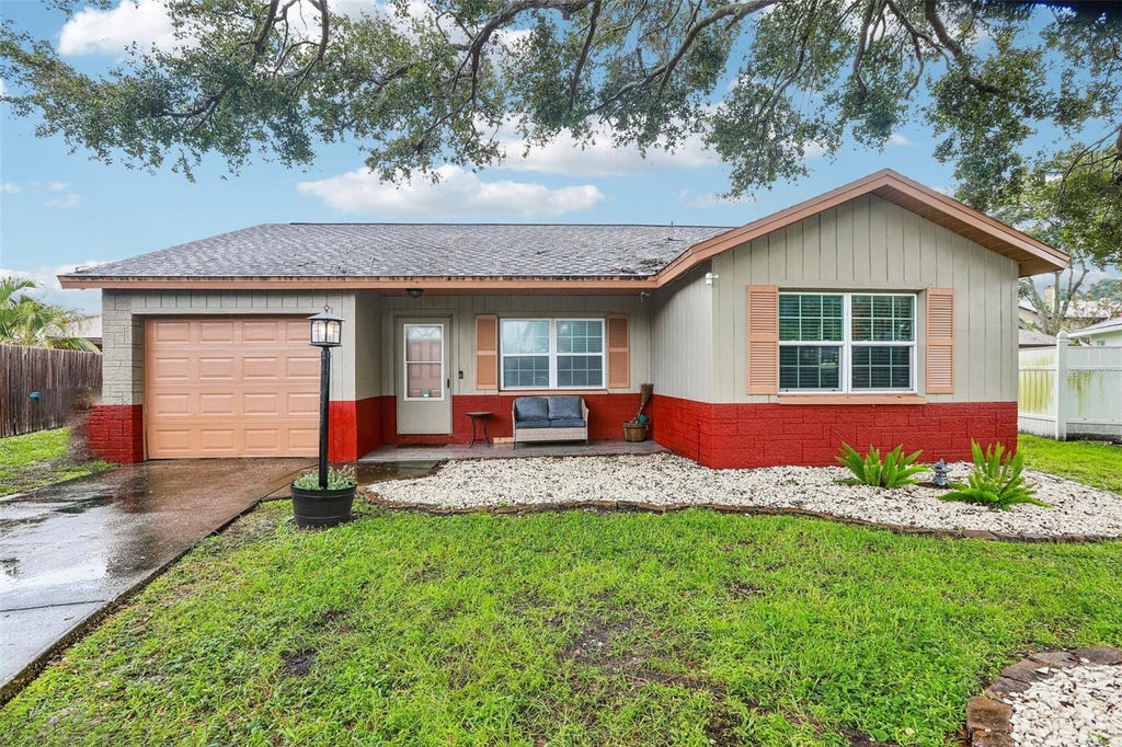 Photo of 2310 Liston Circle, Palm Harbor, FL 34683 (MLS # TB8555417)