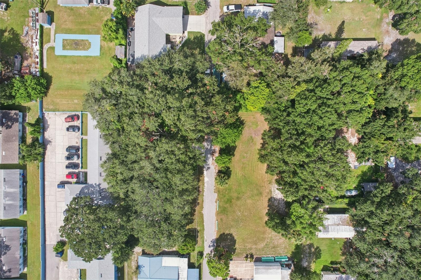 LE VALLEY SUB PB 37 PG 24 - Land