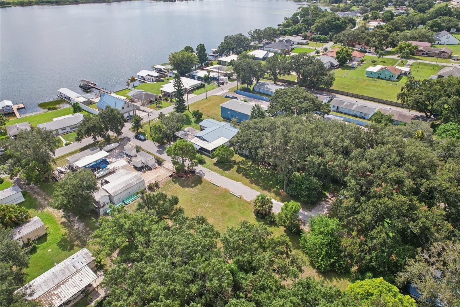 LE VALLEY SUB PB 37 PG 24 - Land