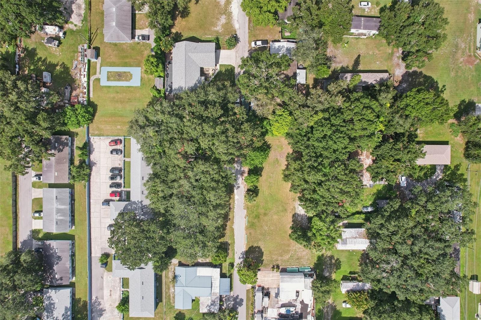 LE VALLEY SUB PB 37 PG 24 - Land