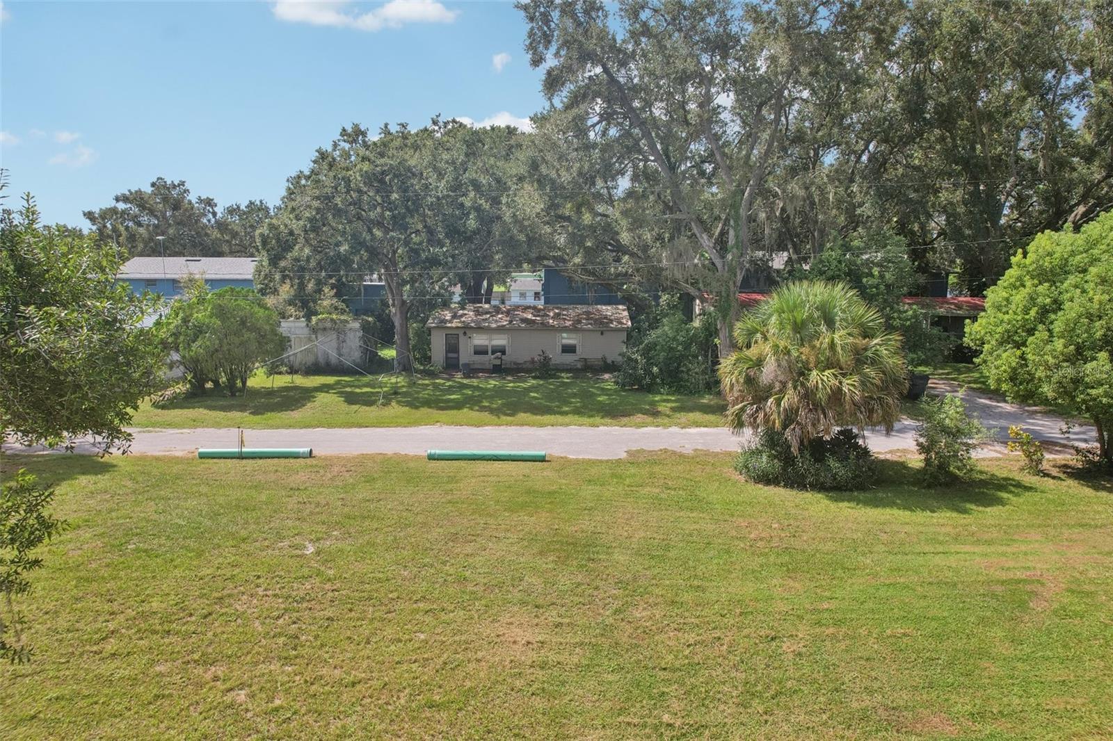 LE VALLEY SUB PB 37 PG 24 - Land