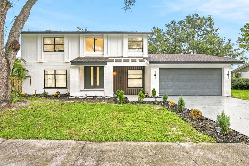 Photo of 4505 Whitworth Lane, Tampa, FL 33624 (MLS # TB8534842)