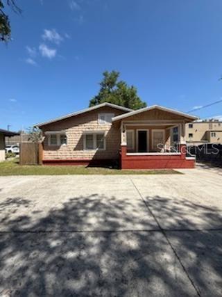 Located in the Mills 50 District with easy access to Thornton Park, The Milk District, and Downtown Orlando. This converted craftsman has 1088 square feet that includes a Reception Room, 3 Offices, Conference Room, Break Room, 1 Full Bathroom and Ample parking. Close proximity to 7-11, Starbucks and Publix. Existing office furniture can stay for future tenant or be removed. Please call for further details.