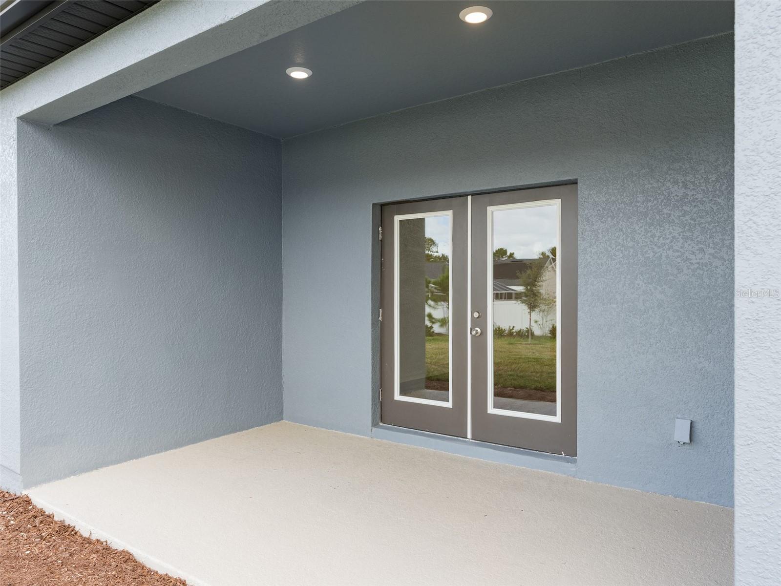 HAMPTON OAKS - Residential Lease