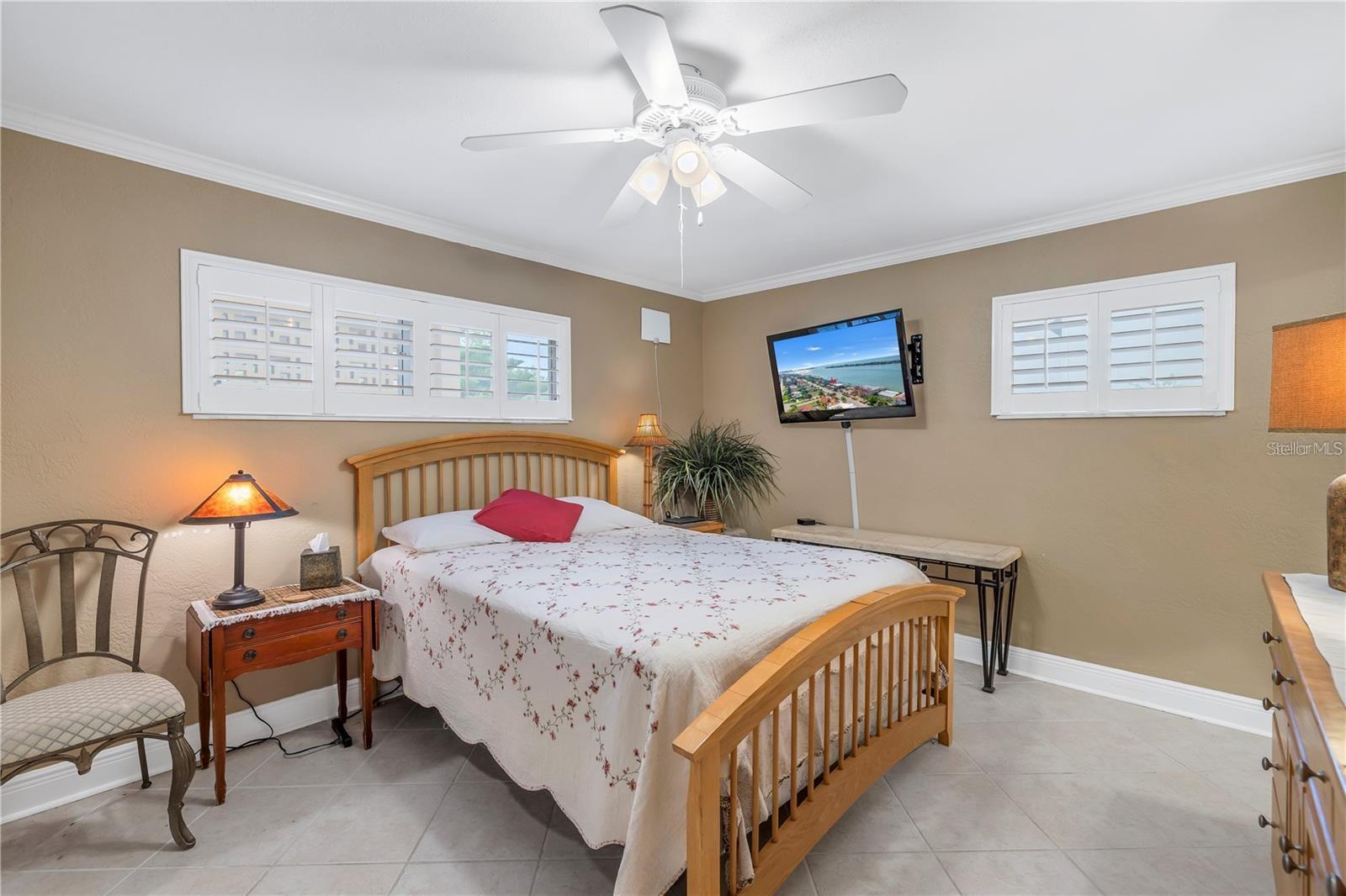 NIBROC CONDO - Residential