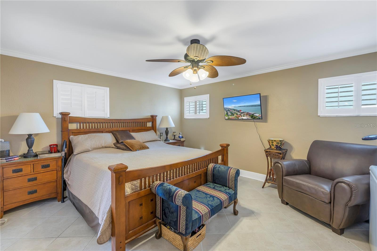 NIBROC CONDO - Residential