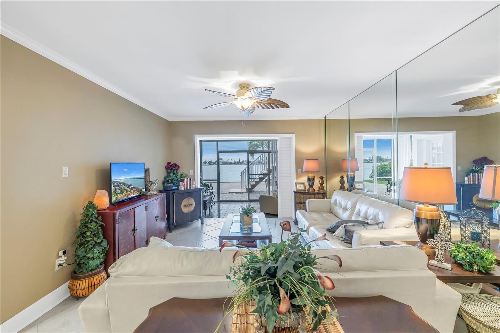 NIBROC CONDO - Residential
