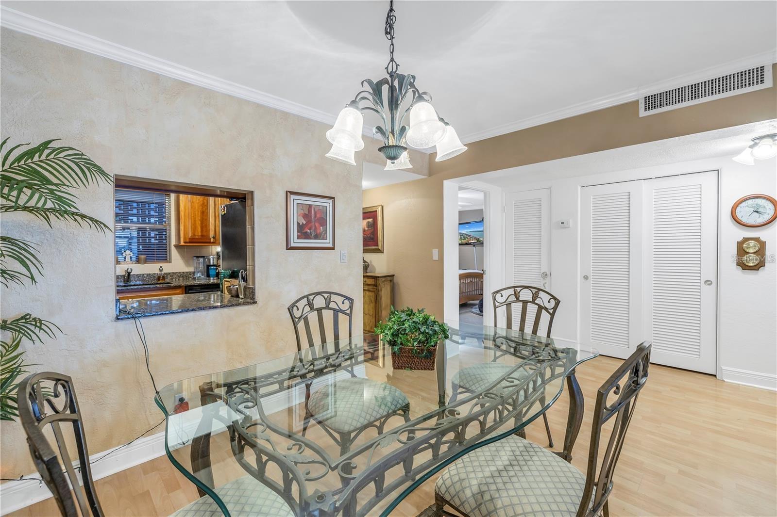 NIBROC CONDO - Residential