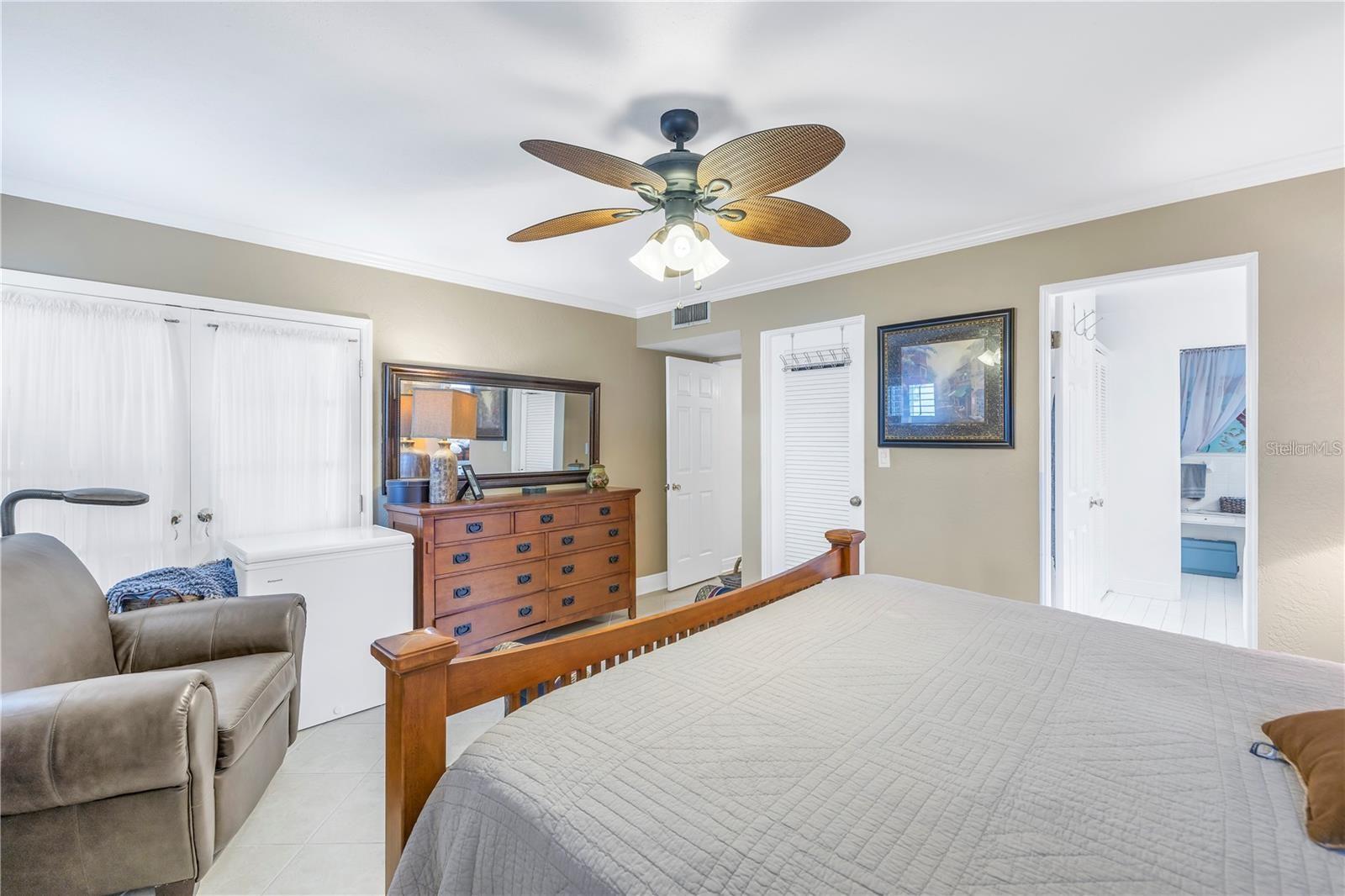 NIBROC CONDO - Residential