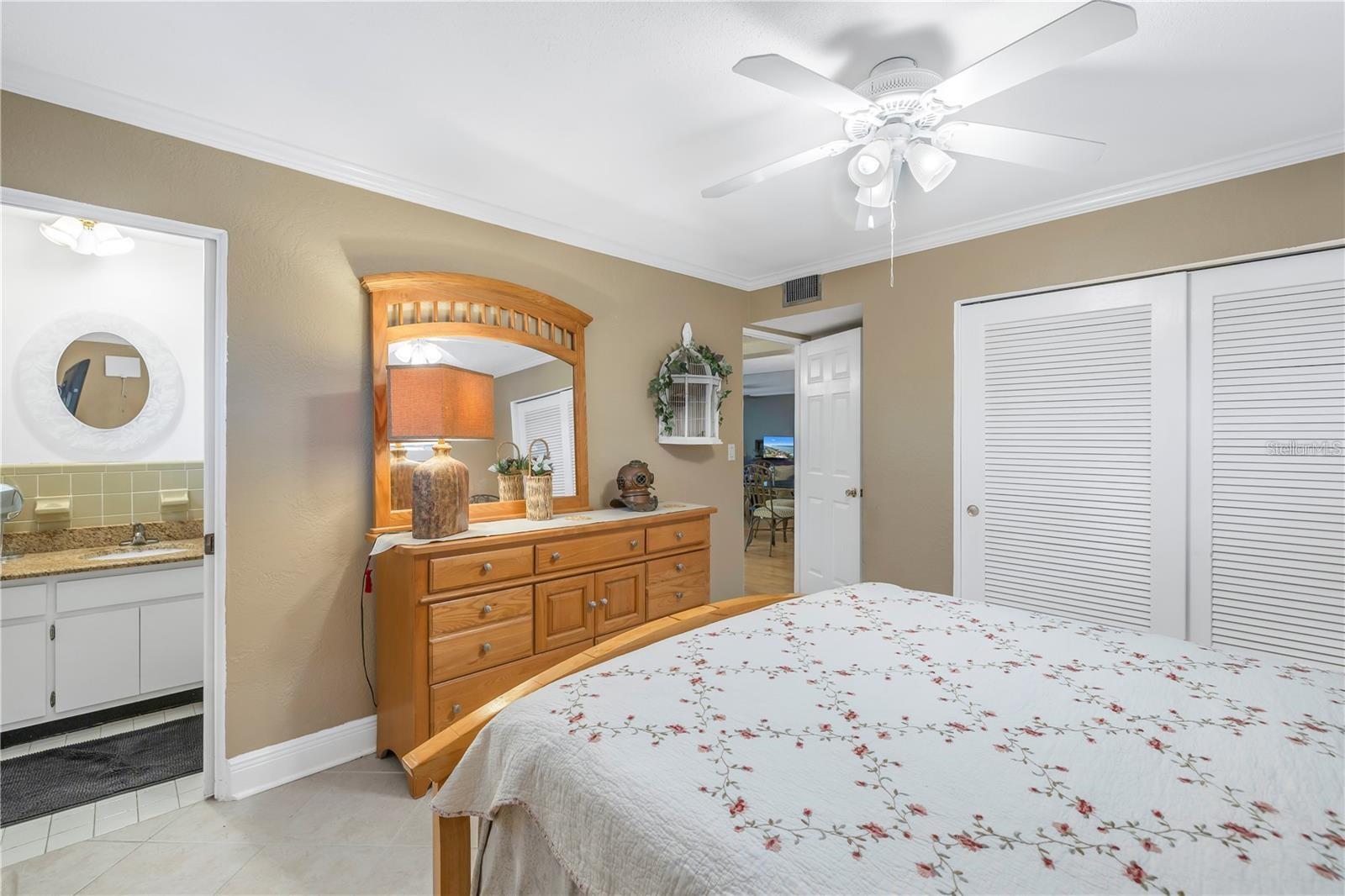 NIBROC CONDO - Residential