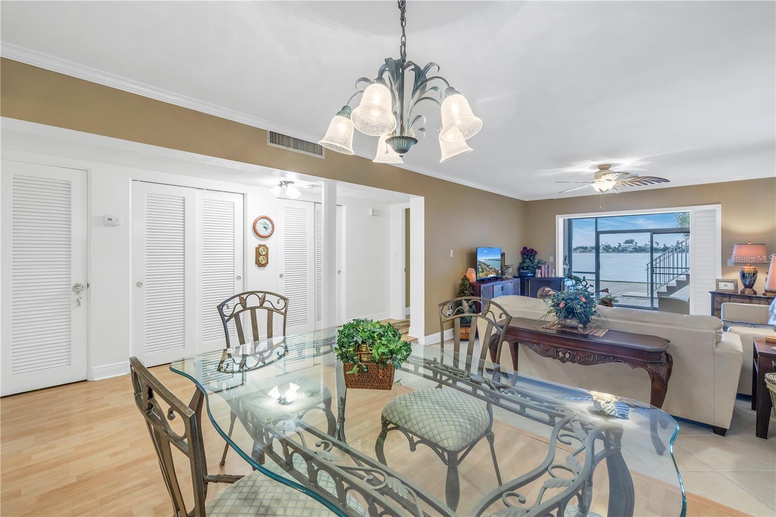 NIBROC CONDO - Residential
