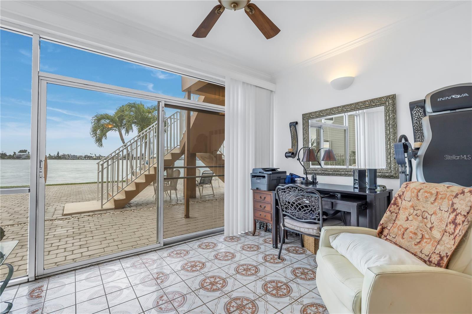 NIBROC CONDO - Residential