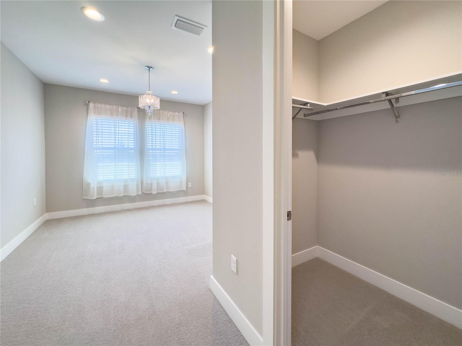 BELLA COLLINA WEST - Residential