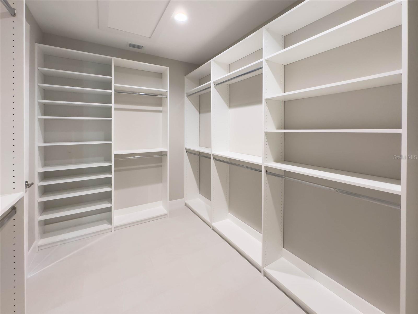 BELLA COLLINA WEST - Residential