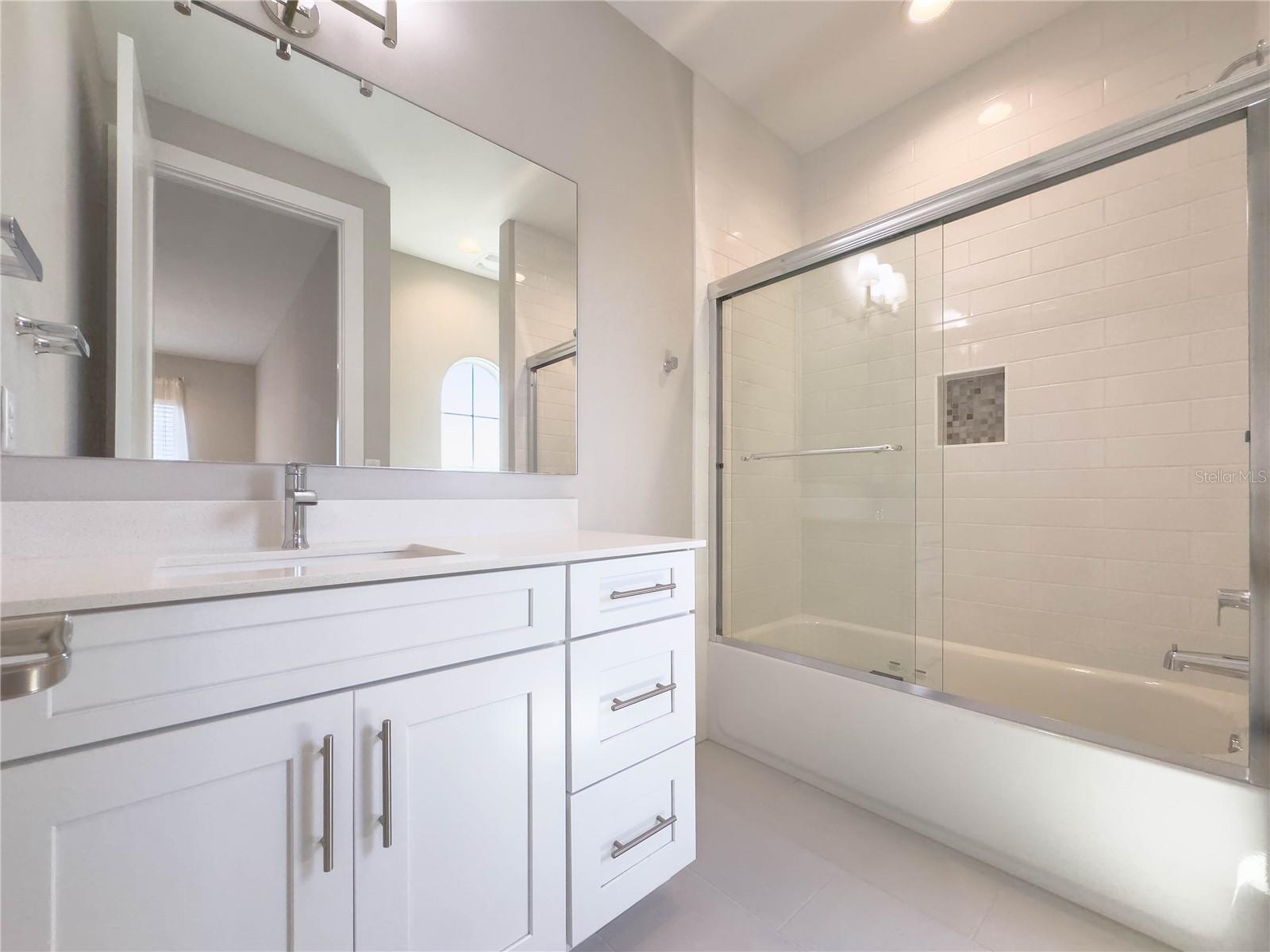 BELLA COLLINA WEST - Residential