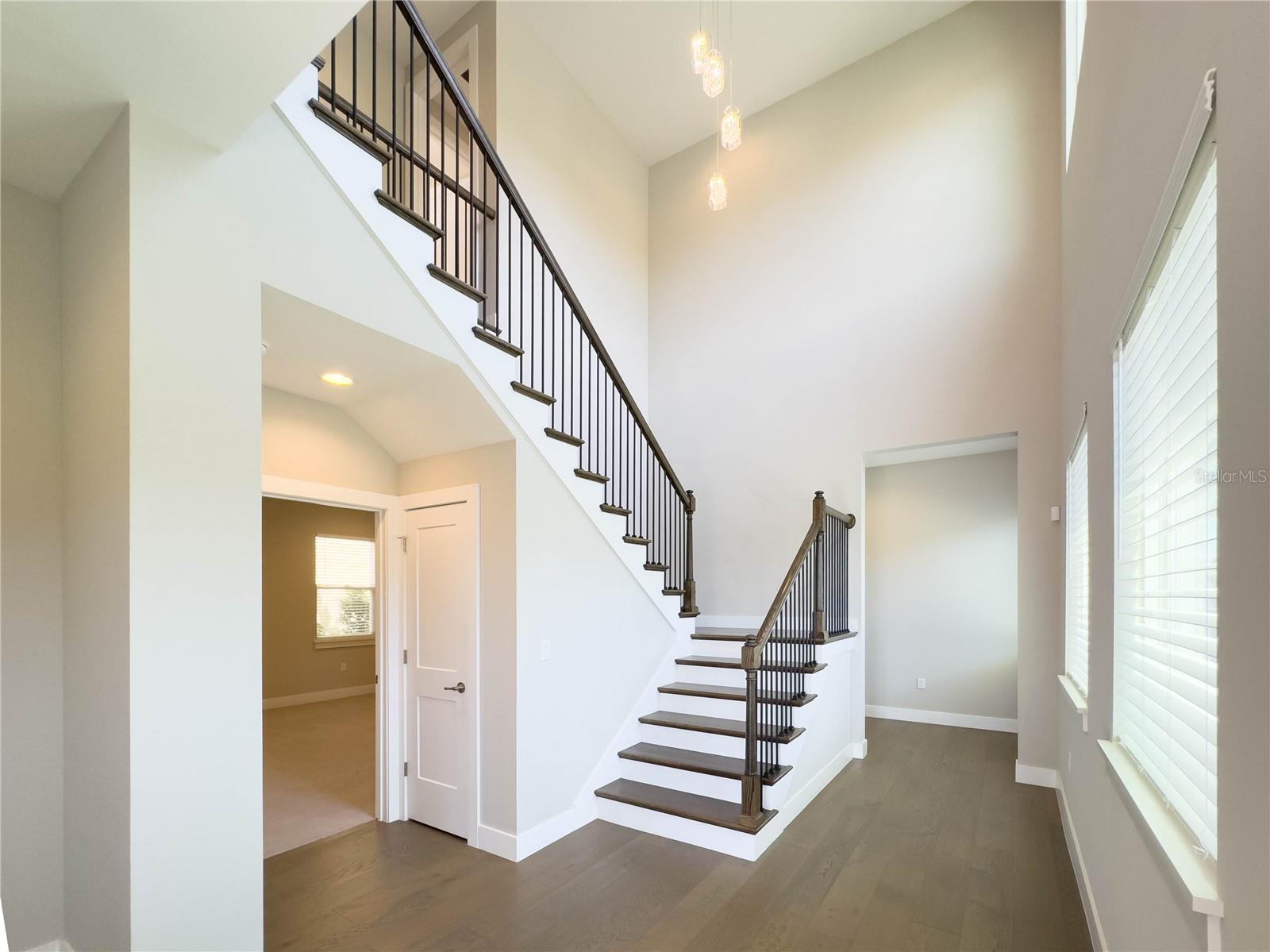 BELLA COLLINA WEST - Residential