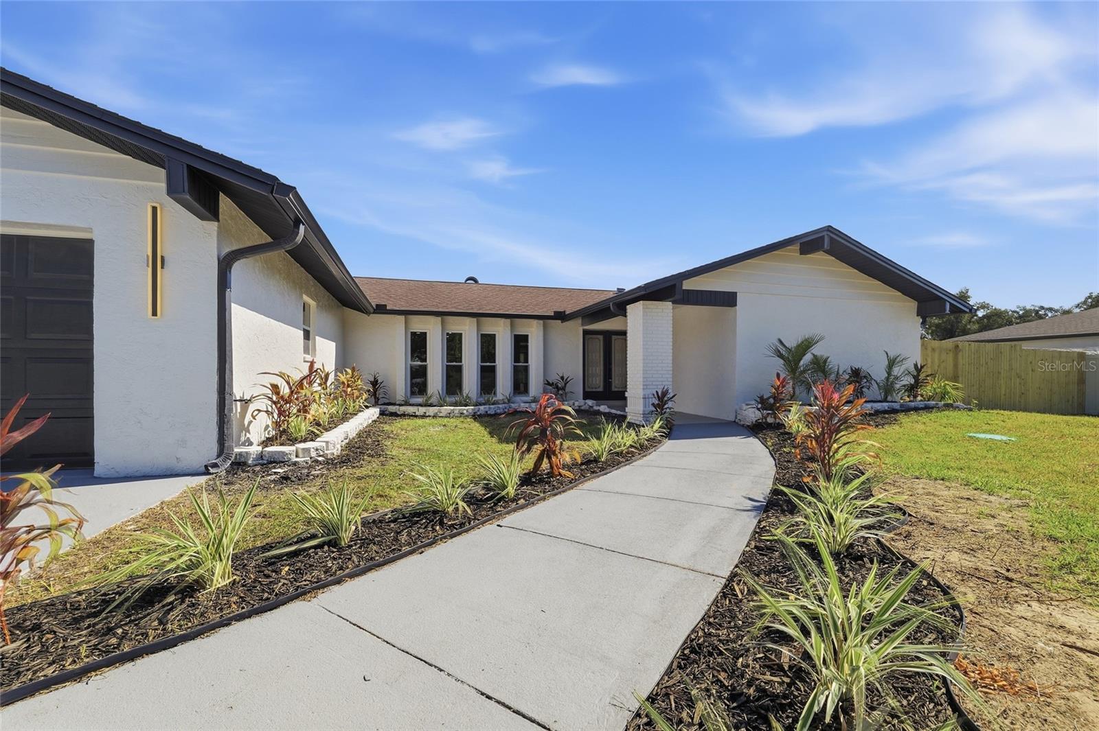 2288 EVENGLOW AVENUE