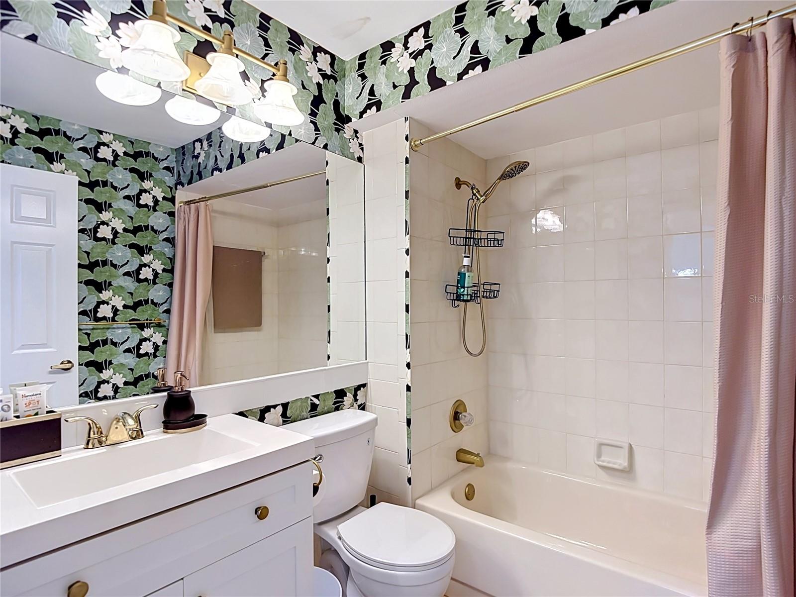 LAKEVIEW VILLAS AT PEBBLE CREE - Residential