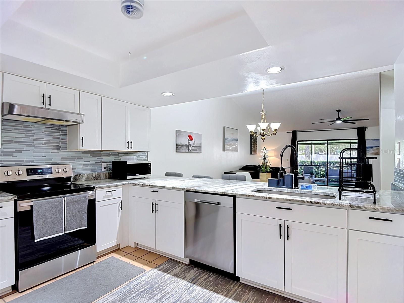 LAKEVIEW VILLAS AT PEBBLE CREE - Residential