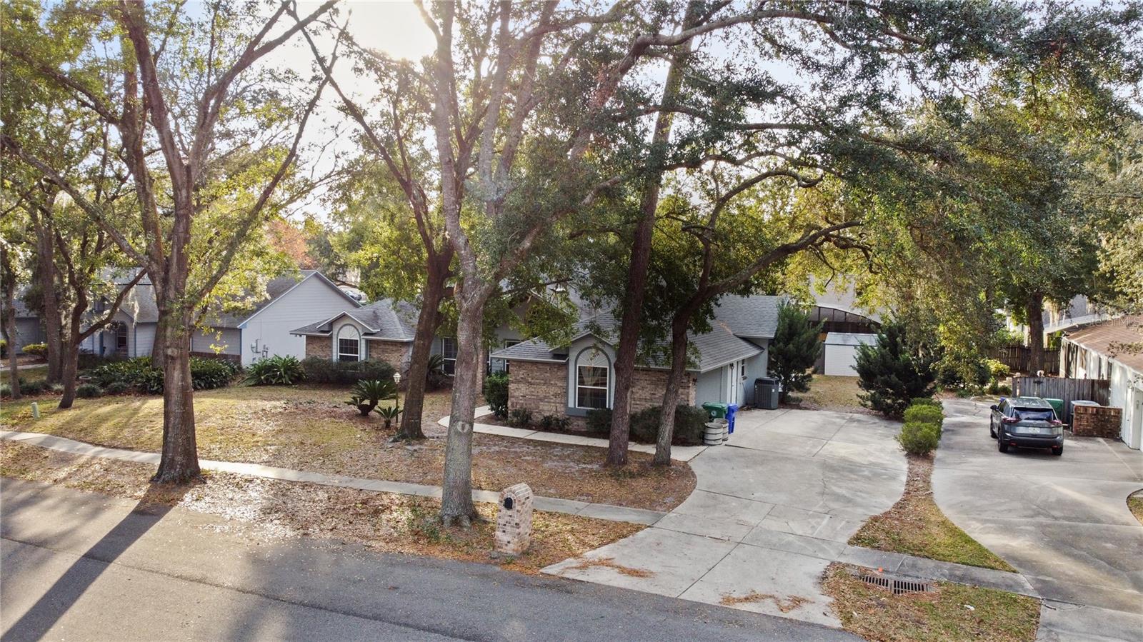 240 SHADY OAKS CIRCLE