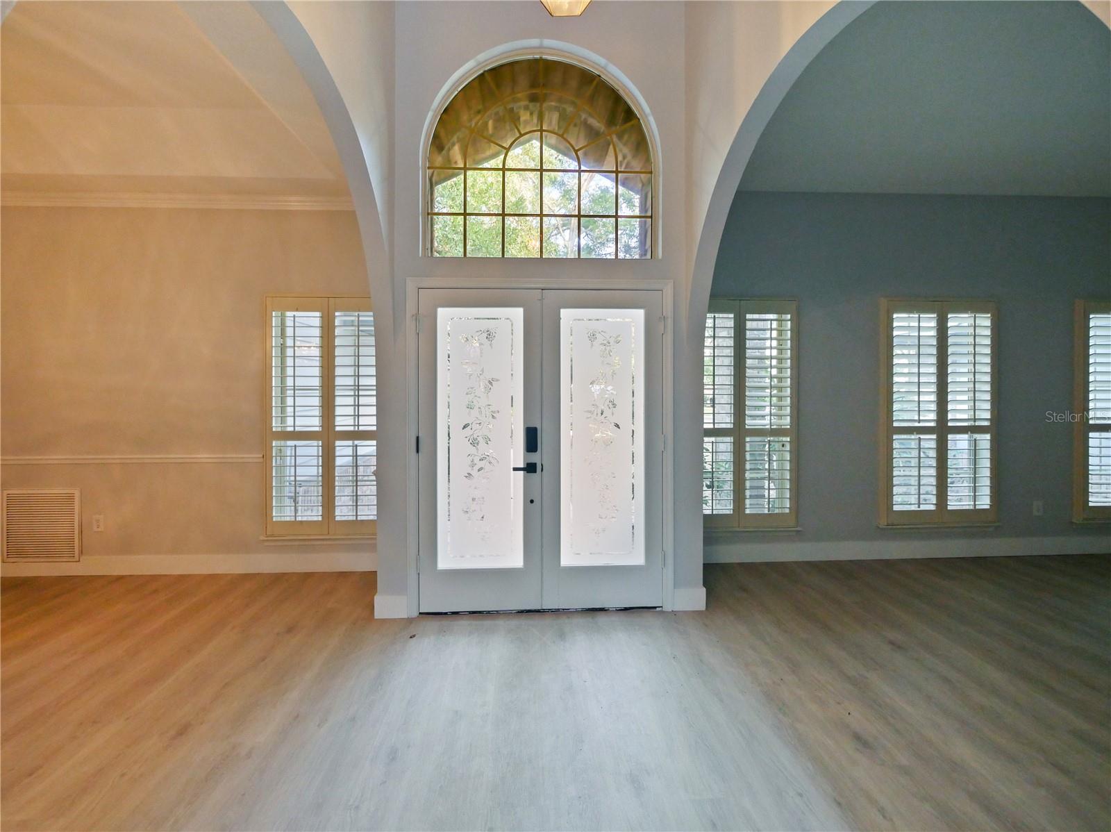 240 SHADY OAKS CIRCLE