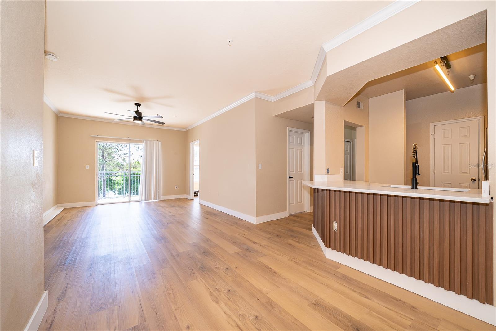 GREENS CONDO - Residential
