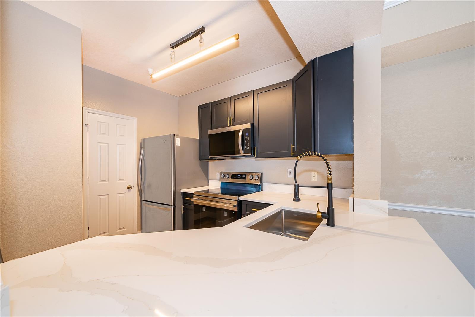 GREENS CONDO - Residential