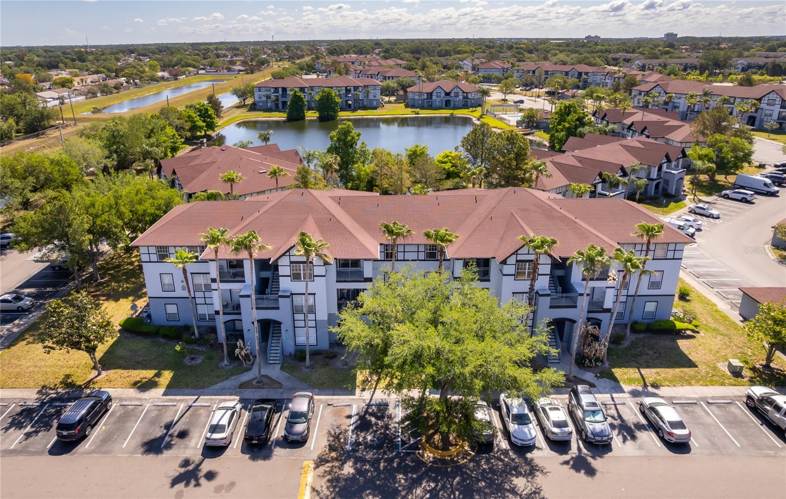 GREENS CONDO - Residential