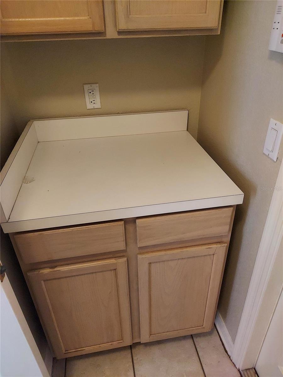 BLOOMINGDALE SECTION LL UNIT 2 - Residential Lease