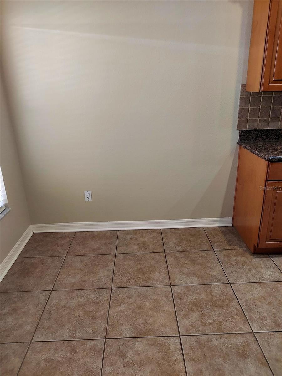 BLOOMINGDALE SECTION LL UNIT 2 - Residential Lease