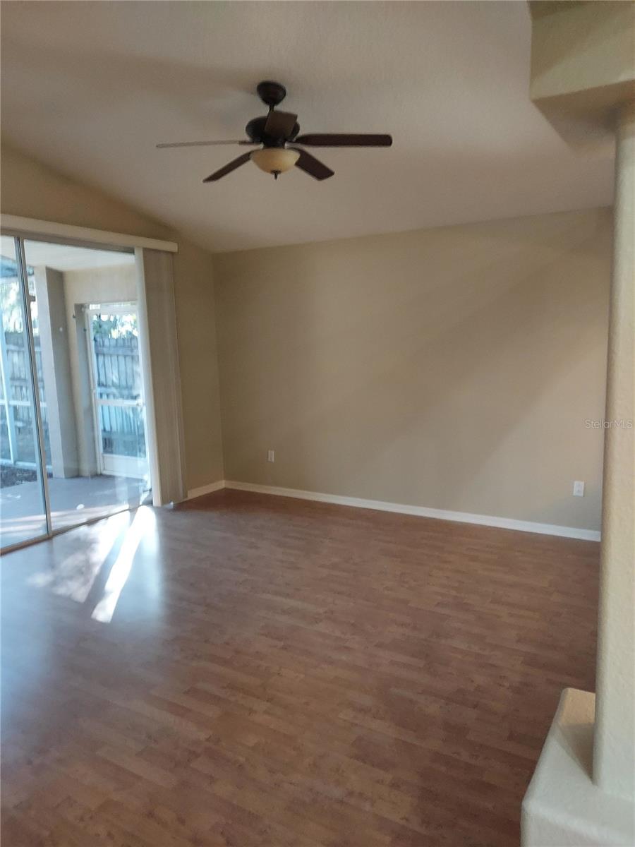 BLOOMINGDALE SECTION LL UNIT 2 - Residential Lease