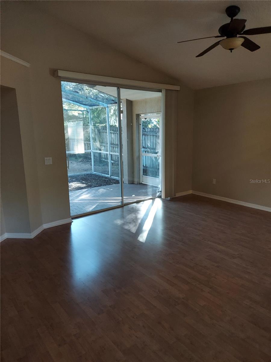 BLOOMINGDALE SECTION LL UNIT 2 - Residential Lease