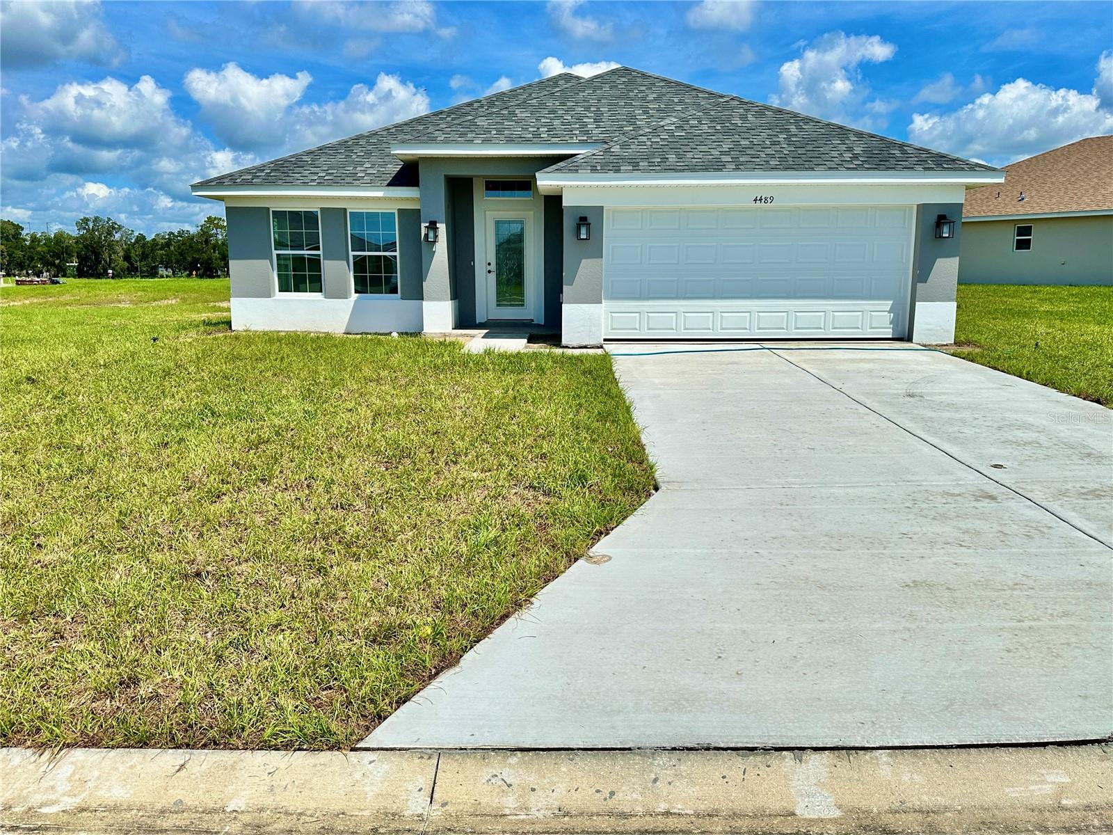 4489 NE 31ST PLACE