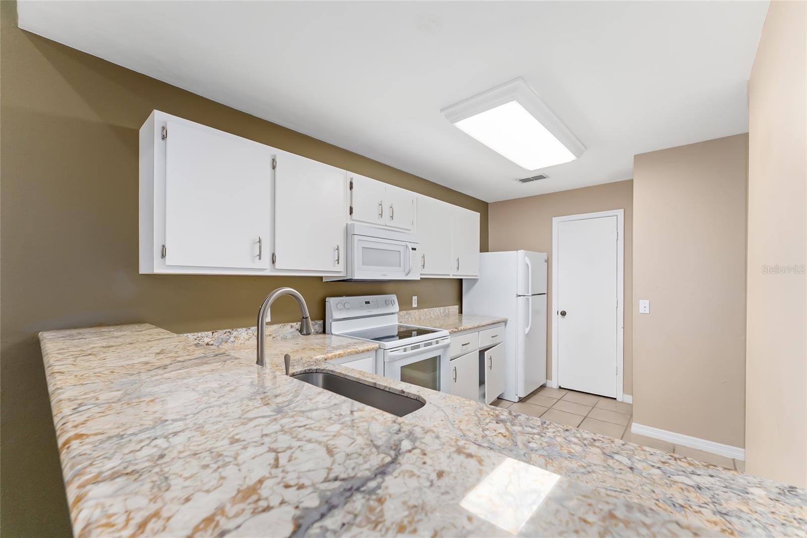 THE GABLES CONDO AT GAINE - Residential