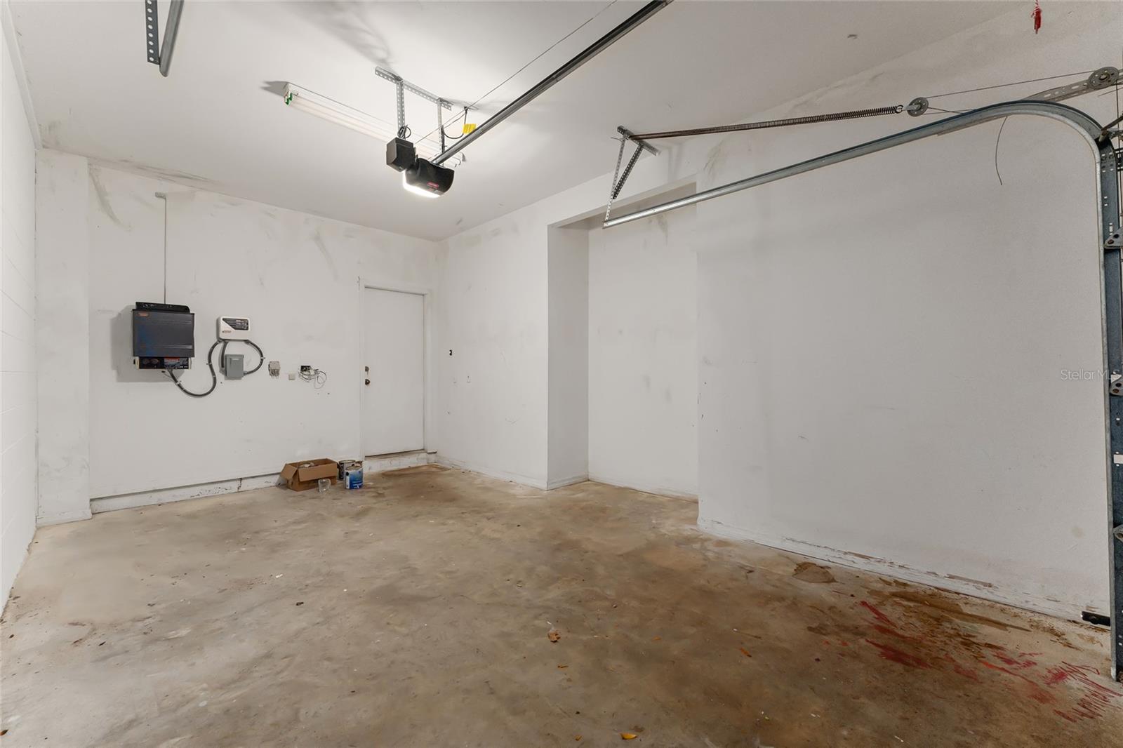 THE GABLES CONDO AT GAINE - Residential