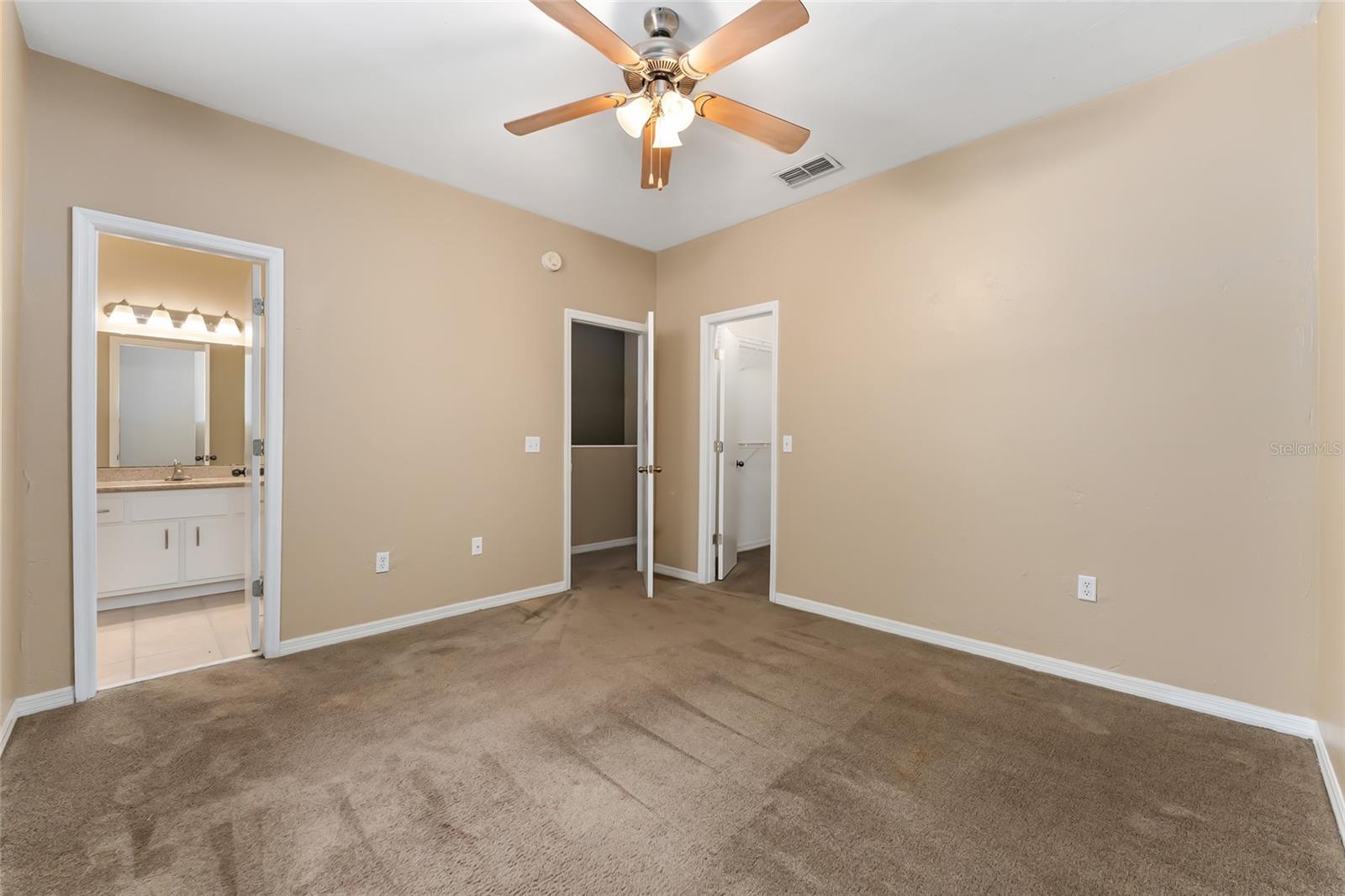 THE GABLES CONDO AT GAINE - Residential