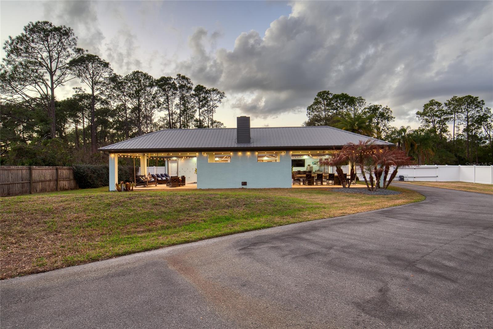 VILLAGE PINE RUN - Residential