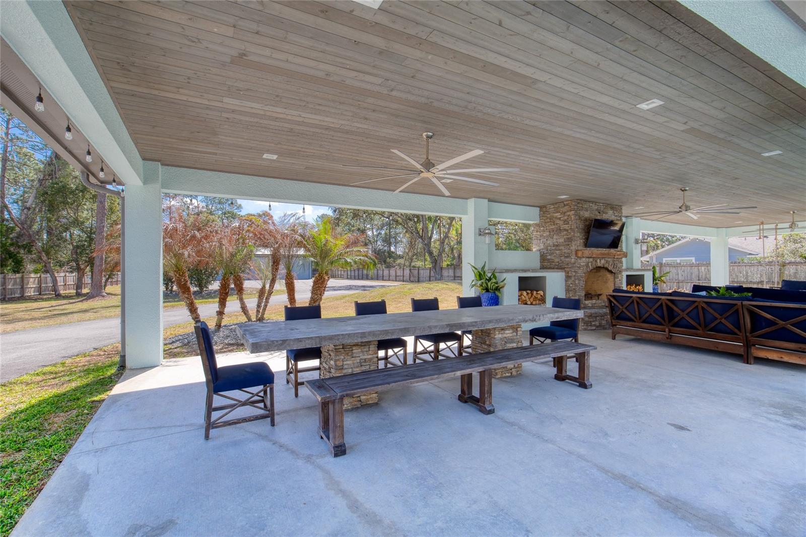 VILLAGE PINE RUN - Residential