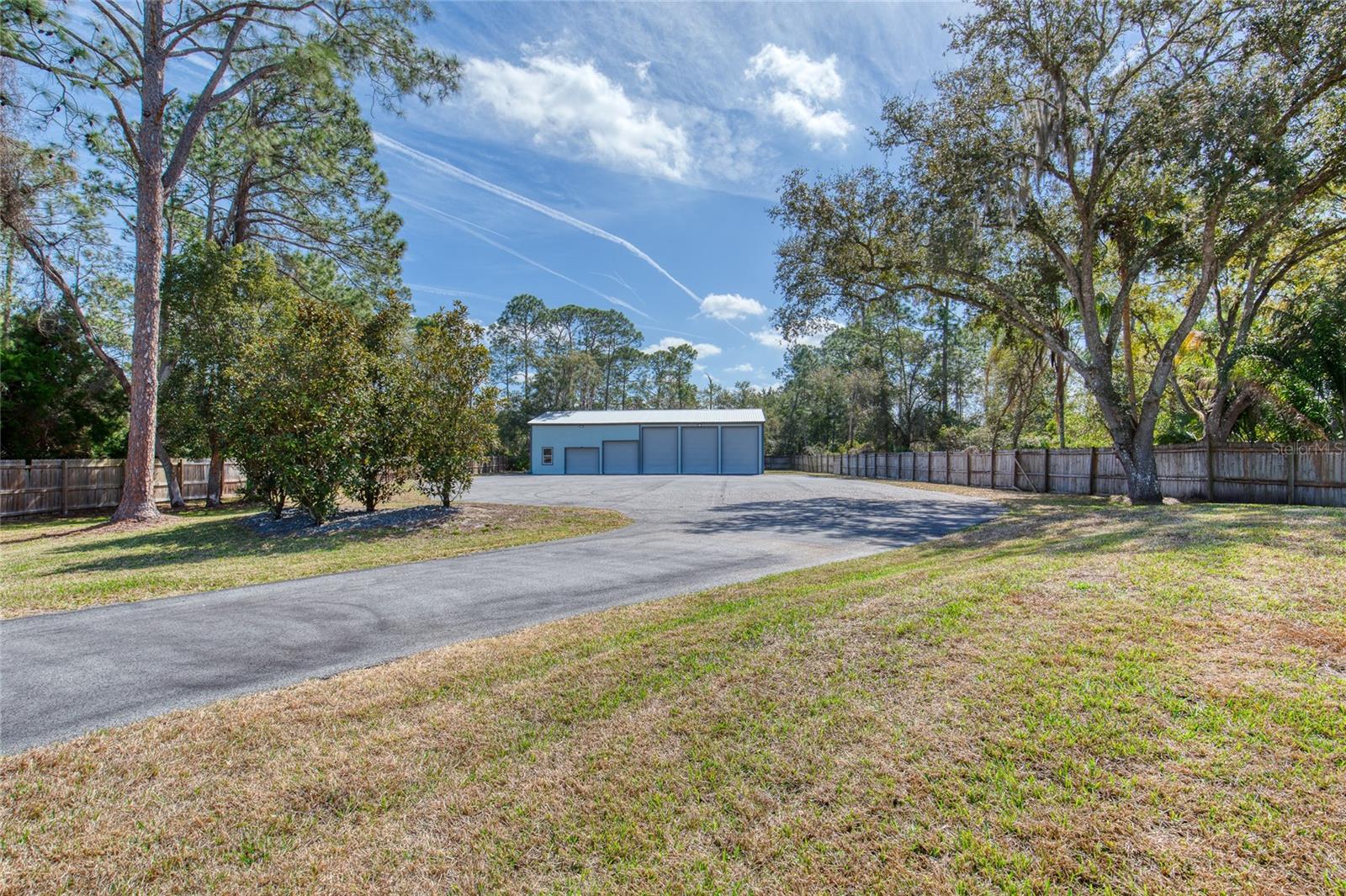 VILLAGE PINE RUN - Residential