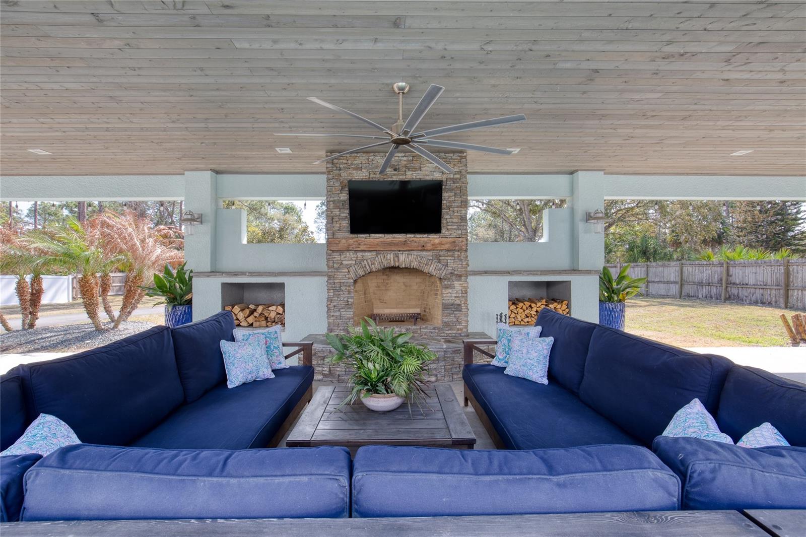 VILLAGE PINE RUN - Residential