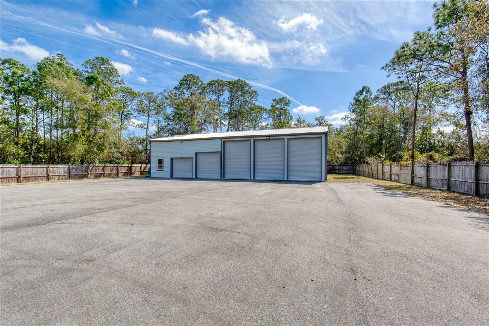 VILLAGE PINE RUN - Residential