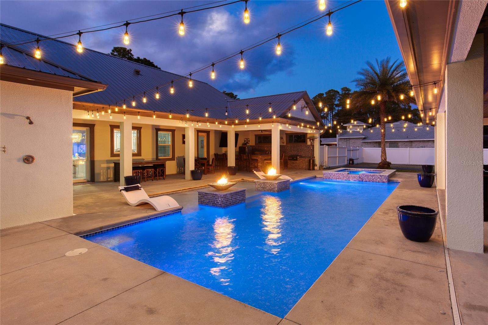 VILLAGE PINE RUN - Residential