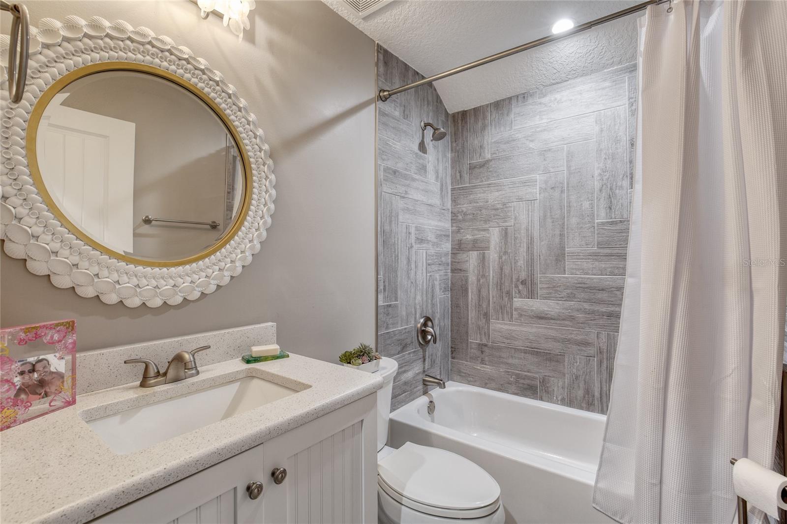 VILLAGE PINE RUN - Residential