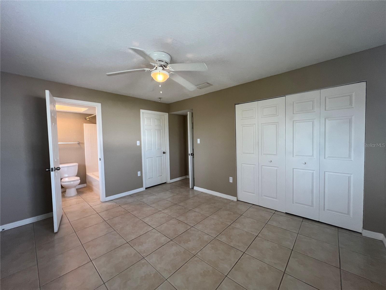 INDIAN OAKS CONDO - Residential